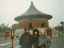 CLICK FOR FULLSIZE IMAGE In front of the Temple of Heaven (Tiantan) in winter -- Pascal, Alexa and Helen 