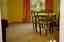CLICK FOR FULLSIZE IMAGE Clean Living-room (1) 